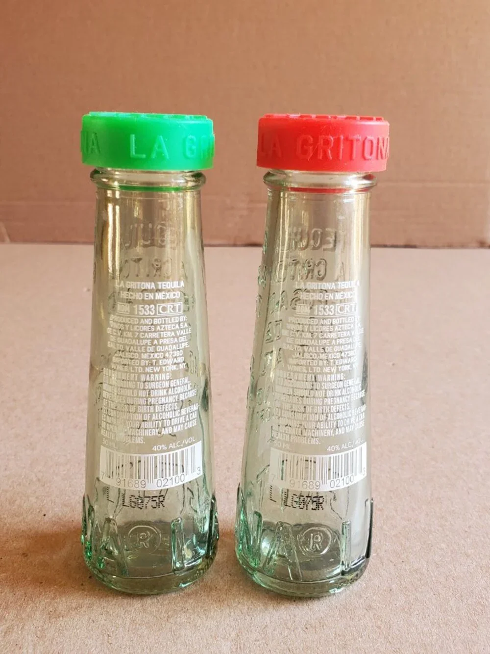 Salt & Pepper Shaker La Gritona Reposado Tequila Mini Glass Bottles 50 ML